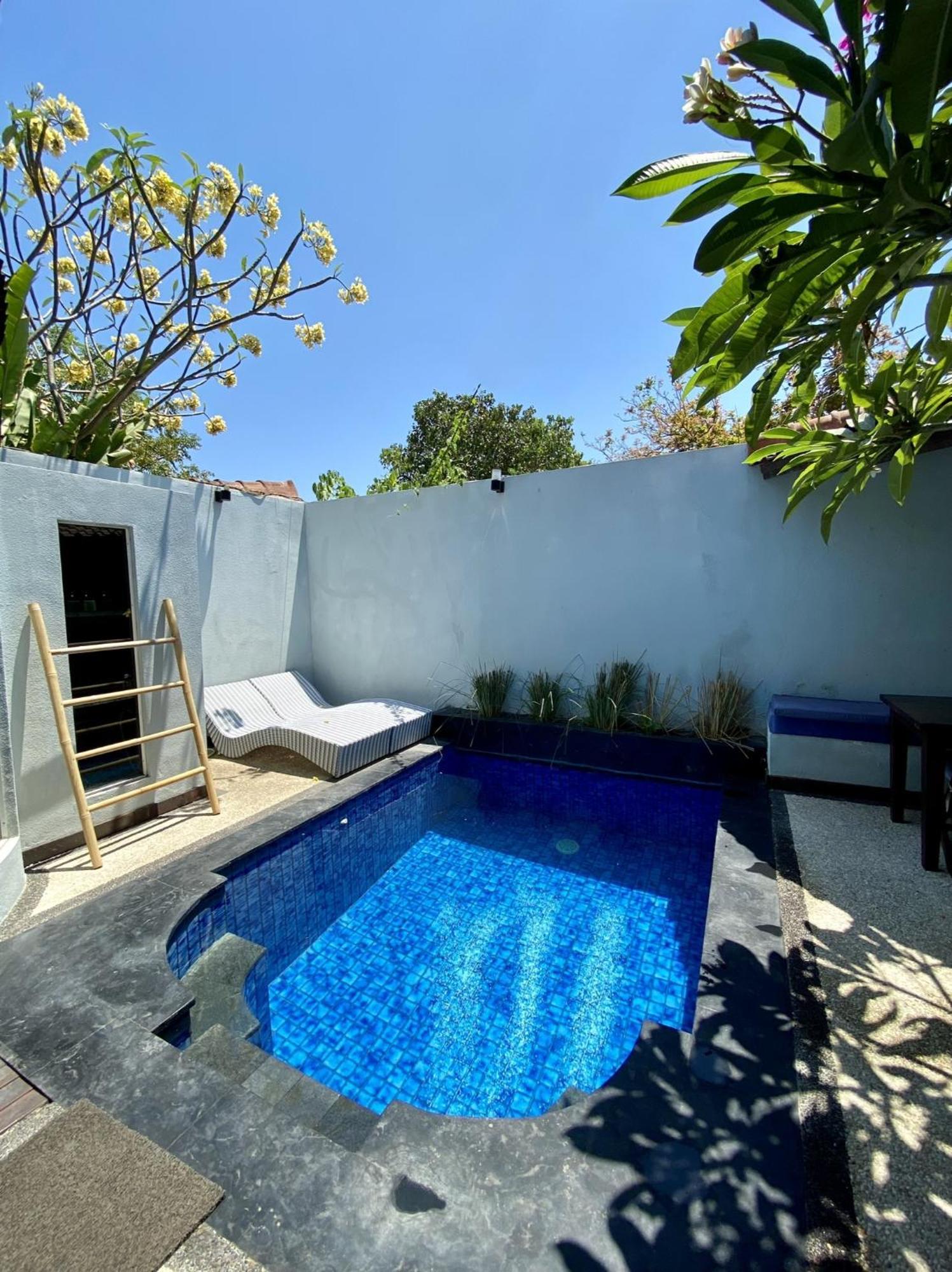 Stay Shark Villas Gili Air Bagian luar foto