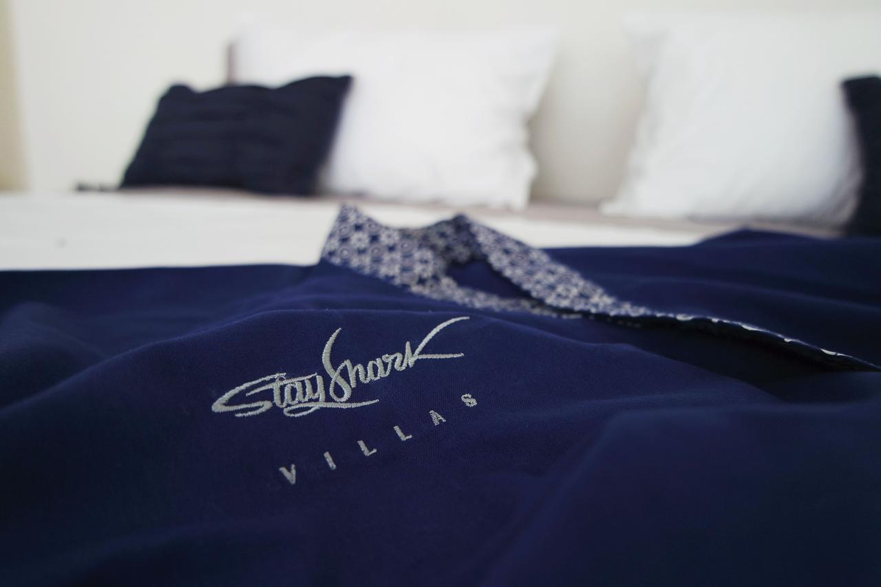Stay Shark Villas Gili Air Bagian luar foto