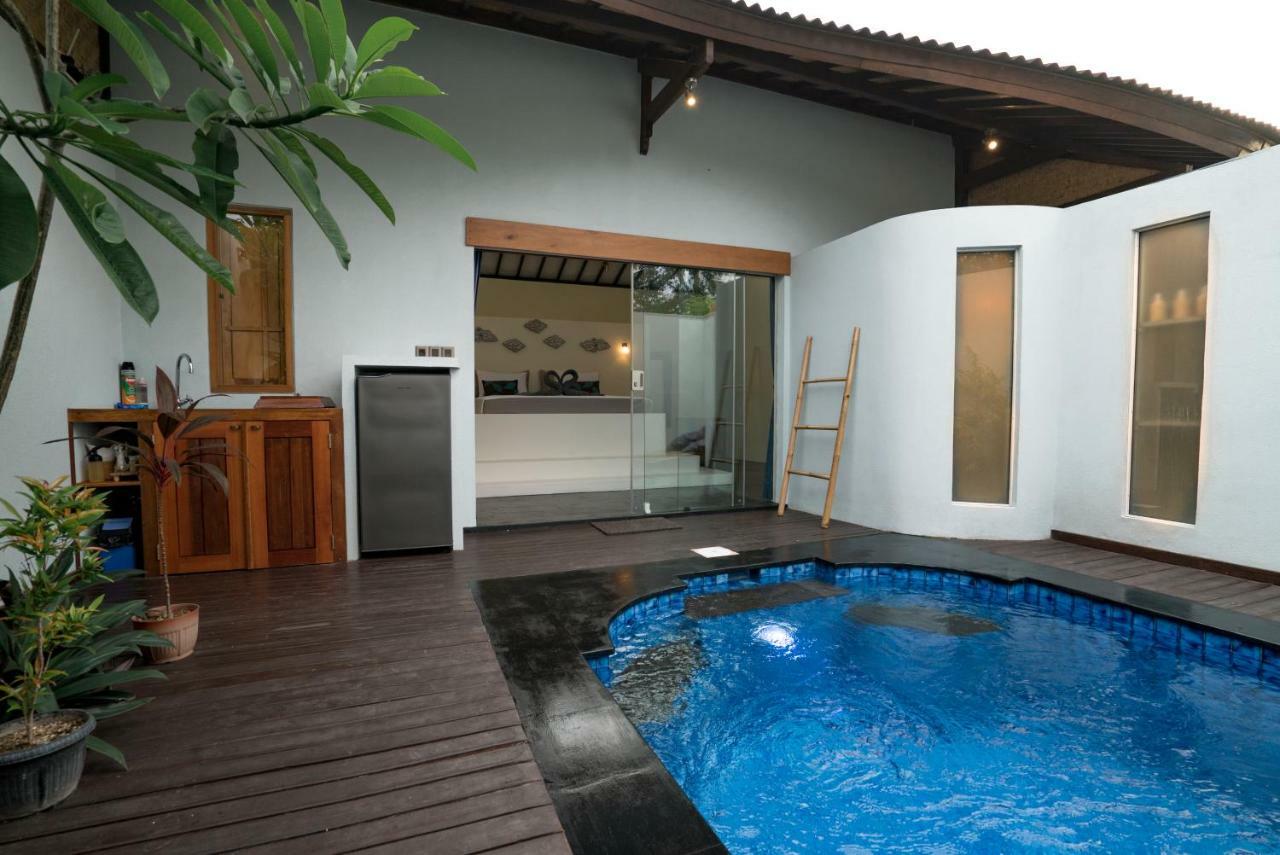 Stay Shark Villas Gili Air Bagian luar foto