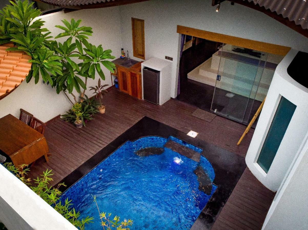 Stay Shark Villas Gili Air Bagian luar foto
